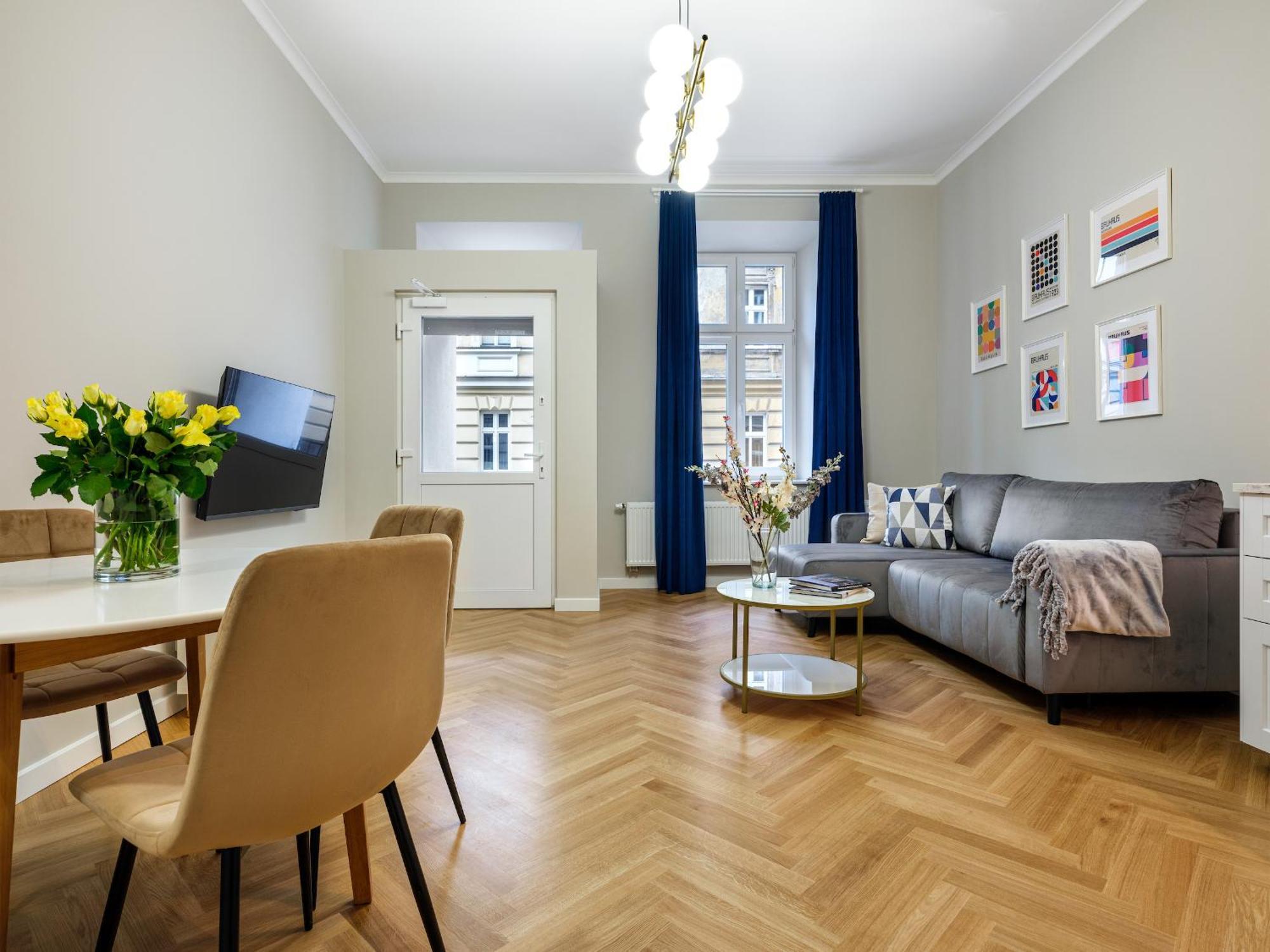 Tyzenhauz Suites Topolowa Krakow Luaran gambar