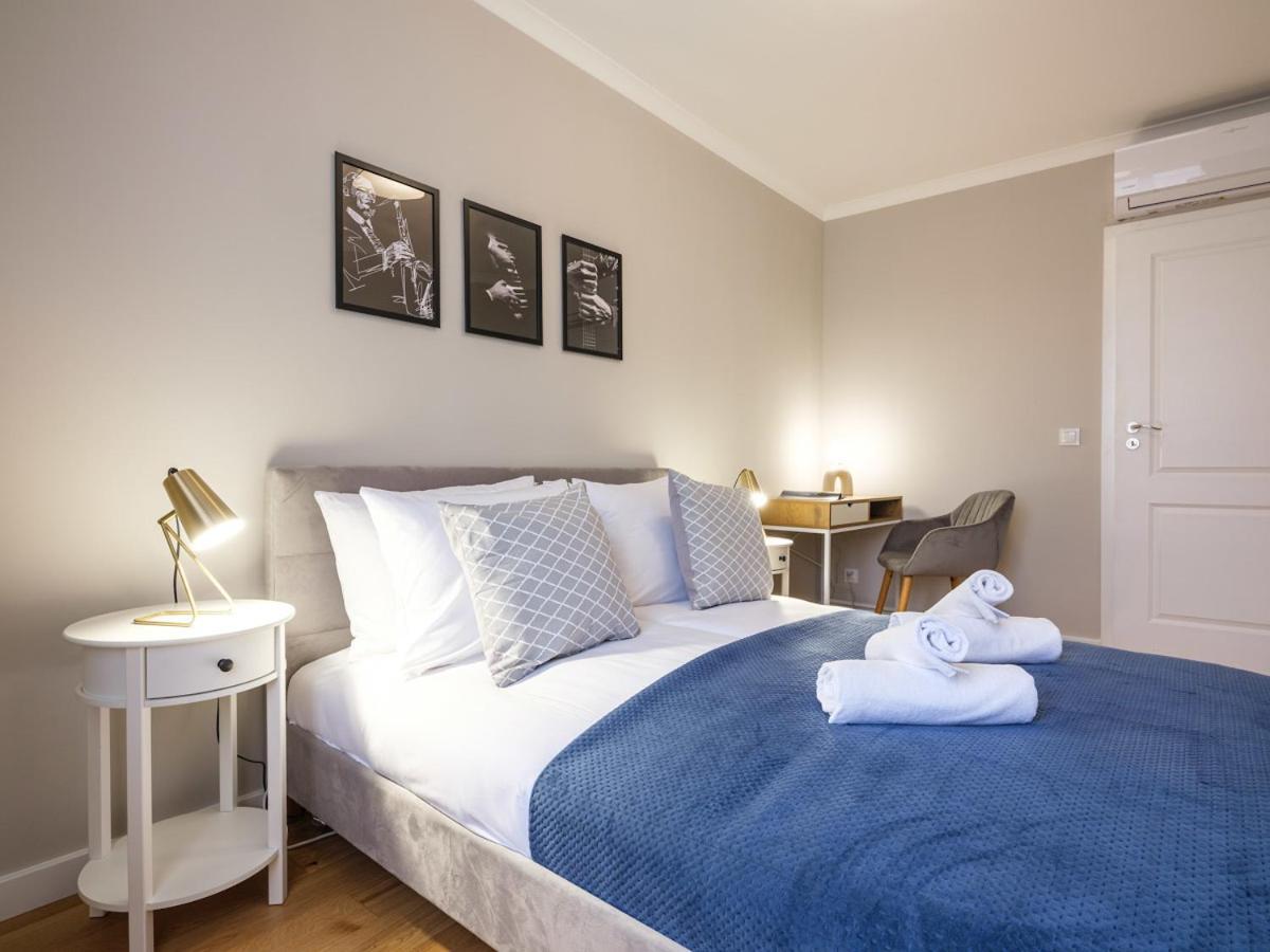 Tyzenhauz Suites Topolowa Krakow Luaran gambar