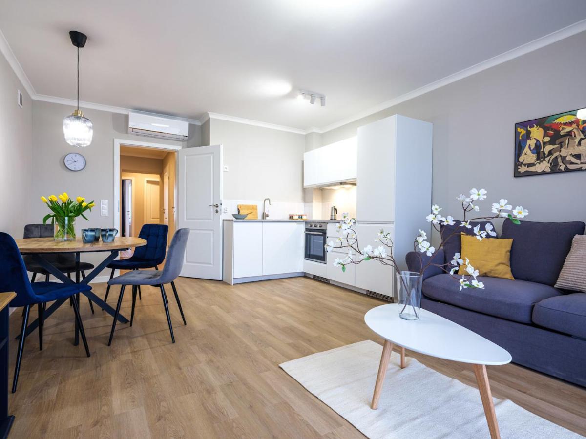 Tyzenhauz Suites Topolowa Krakow Luaran gambar