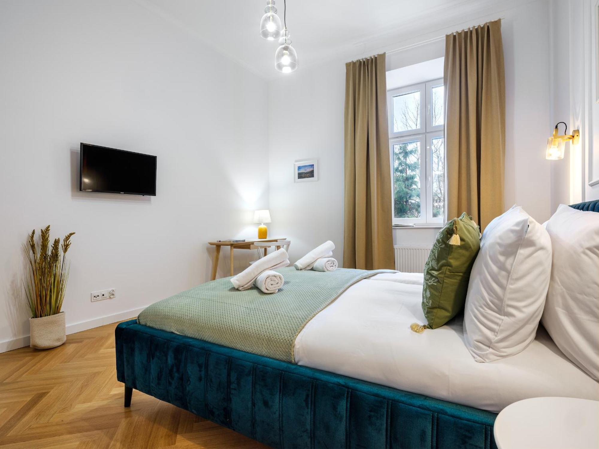 Tyzenhauz Suites Topolowa Krakow Luaran gambar
