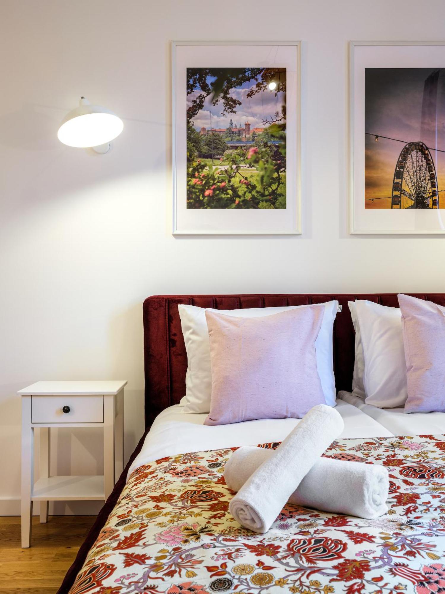 Tyzenhauz Suites Topolowa Krakow Luaran gambar