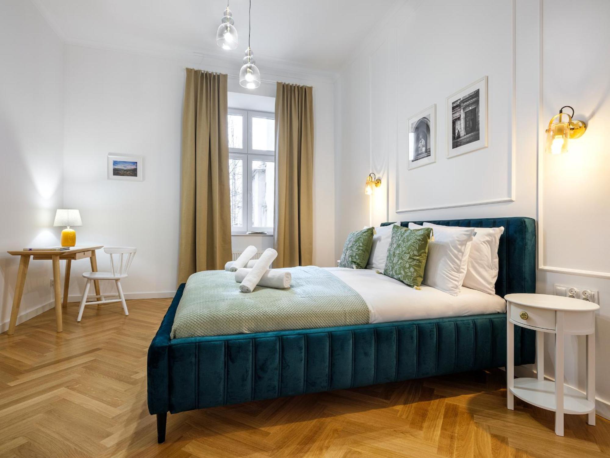 Tyzenhauz Suites Topolowa Krakow Luaran gambar