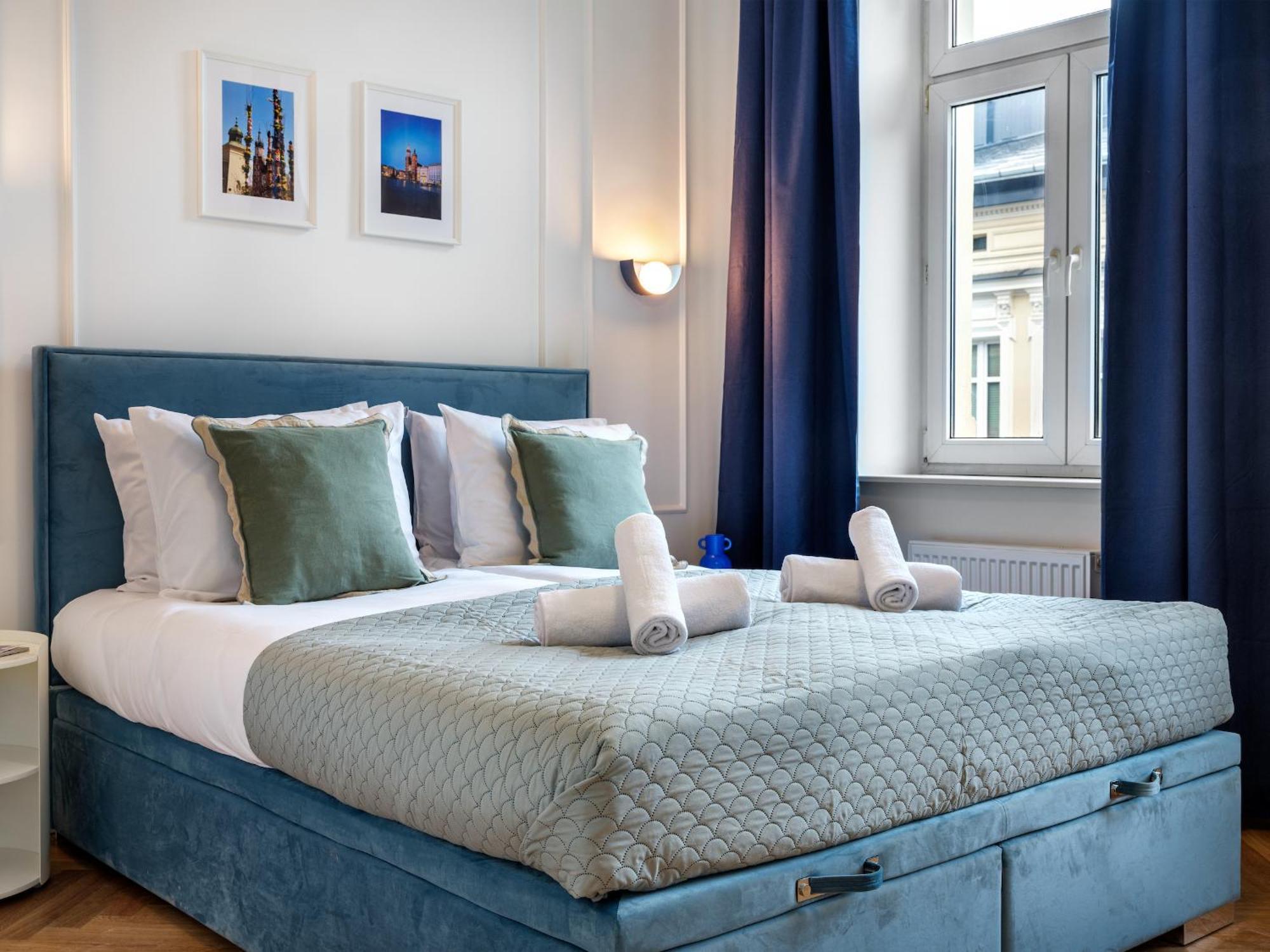 Tyzenhauz Suites Topolowa Krakow Luaran gambar