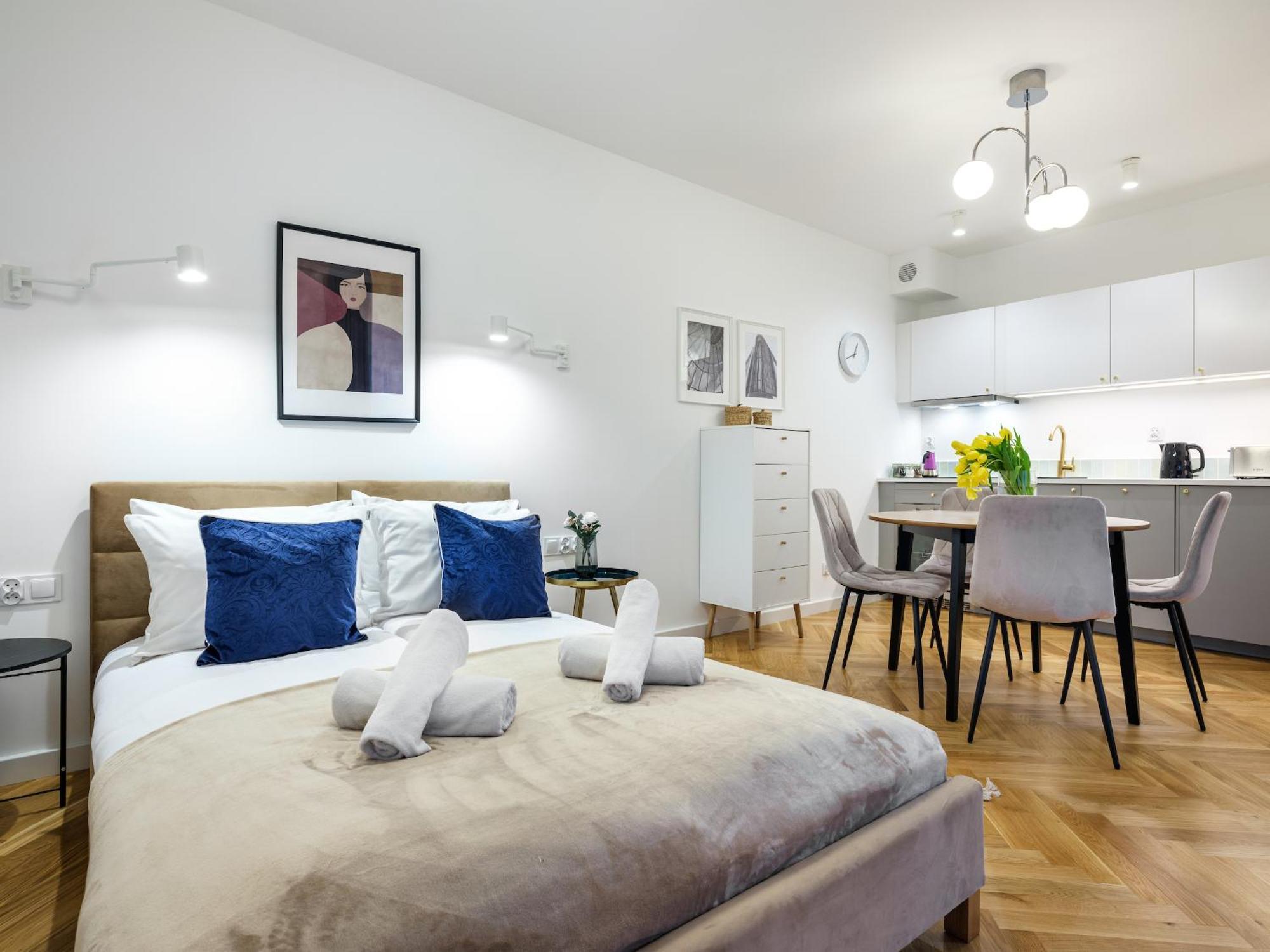 Tyzenhauz Suites Topolowa Krakow Luaran gambar
